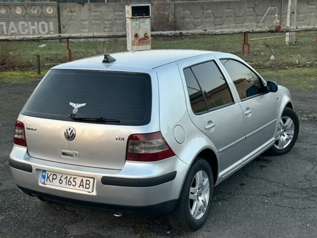 Серый Фольксваген Гольф, объемом двигателя 1.9 л и пробегом 320 тыс. км за 4500 $, фото 6 на Automoto.ua