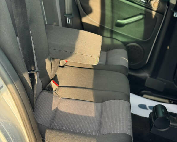 Сірий Фольксваген Гольф, об'ємом двигуна 1.6 л та пробігом 150 тис. км за 4900 $, фото 26 на Automoto.ua