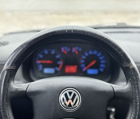 Серый Фольксваген Гольф, объемом двигателя 1.4 л и пробегом 300 тыс. км за 2800 $, фото 21 на Automoto.ua