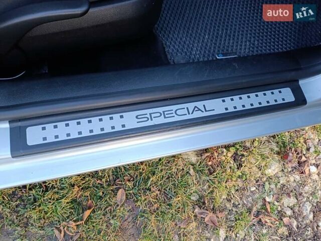 Серый Фольксваген Гольф, объемом двигателя 1.6 л и пробегом 177 тыс. км за 5000 $, фото 42 на Automoto.ua