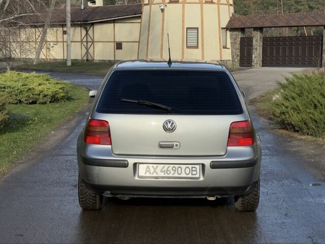 Серый Фольксваген Гольф, объемом двигателя 1.6 л и пробегом 220 тыс. км за 2190 $, фото 5 на Automoto.ua