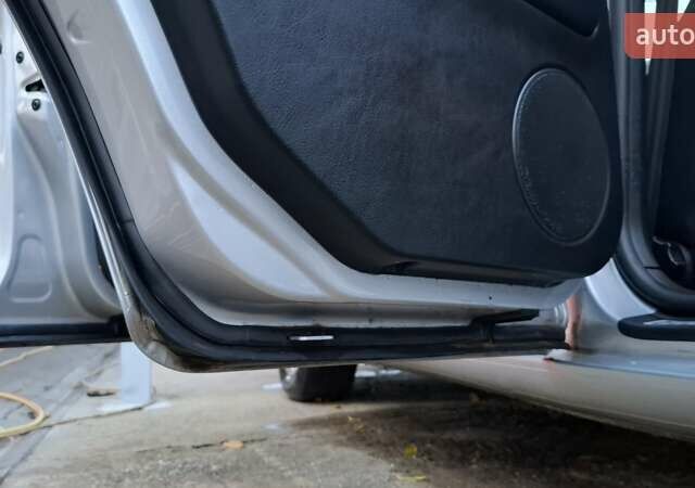 Серый Фольксваген Гольф, объемом двигателя 1.6 л и пробегом 194 тыс. км за 4800 $, фото 25 на Automoto.ua