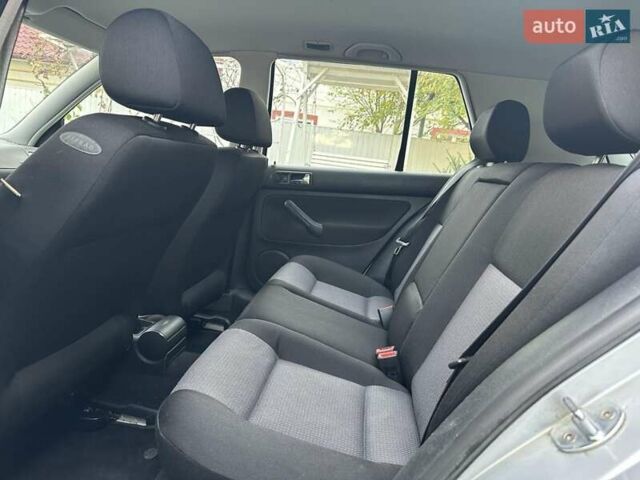 Сірий Фольксваген Гольф, об'ємом двигуна 1.6 л та пробігом 161 тис. км за 5299 $, фото 20 на Automoto.ua