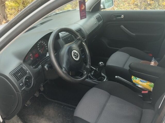 Серый Фольксваген Гольф, объемом двигателя 0 л и пробегом 400 тыс. км за 2099 $, фото 7 на Automoto.ua