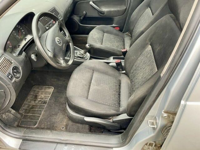 Серый Фольксваген Гольф, объемом двигателя 1.4 л и пробегом 292 тыс. км за 1650 $, фото 6 на Automoto.ua