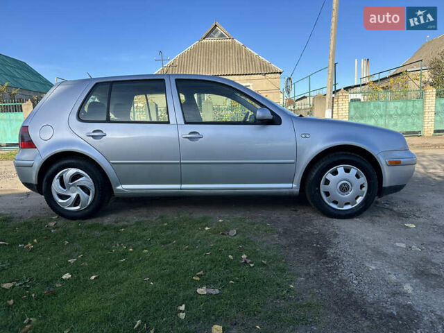 Сірий Фольксваген Гольф, об'ємом двигуна 1.39 л та пробігом 247 тис. км за 4500 $, фото 3 на Automoto.ua