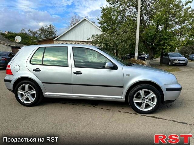 Серый Фольксваген Гольф, объемом двигателя 1.4 л и пробегом 250 тыс. км за 4299 $, фото 4 на Automoto.ua