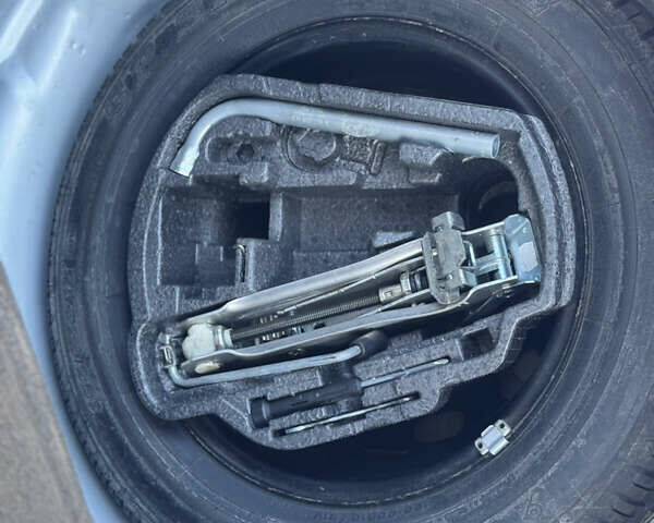 Сірий Фольксваген Гольф, об'ємом двигуна 1.6 л та пробігом 150 тис. км за 4900 $, фото 29 на Automoto.ua