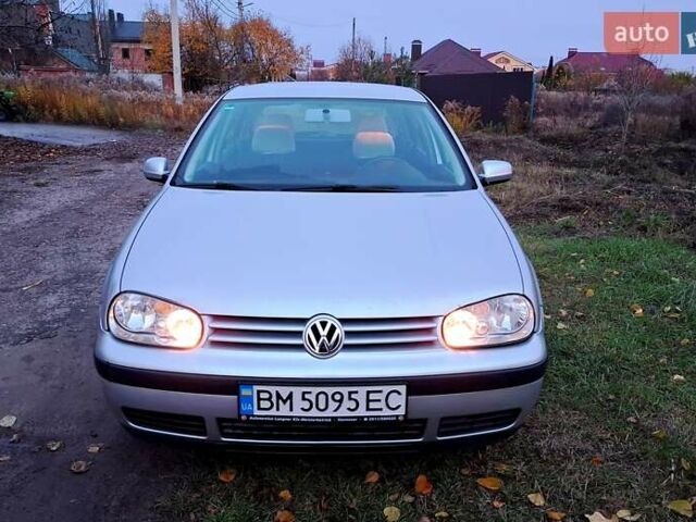 Серый Фольксваген Гольф, объемом двигателя 1.6 л и пробегом 194 тыс. км за 4800 $, фото 2 на Automoto.ua