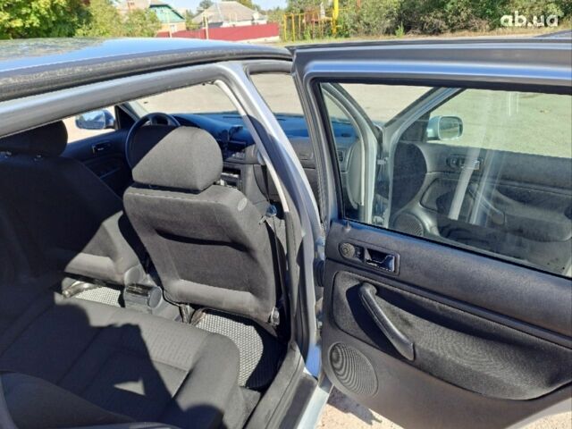 Серый Фольксваген Гольф, объемом двигателя 0 л и пробегом 315 тыс. км за 4200 $, фото 2 на Automoto.ua