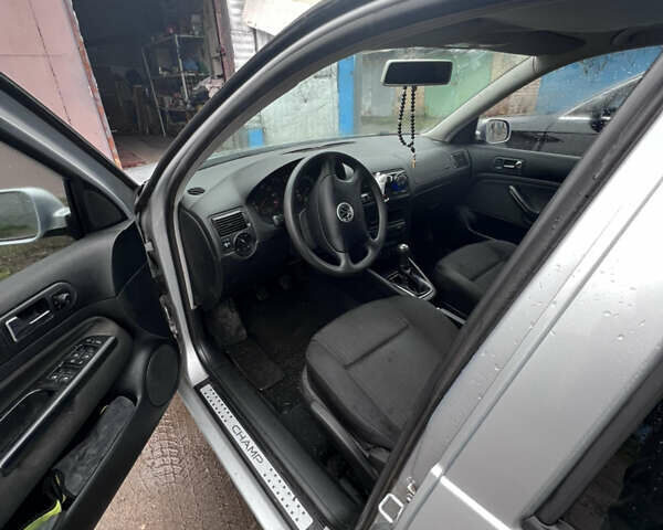 Серый Фольксваген Гольф, объемом двигателя 1.6 л и пробегом 299 тыс. км за 3850 $, фото 7 на Automoto.ua