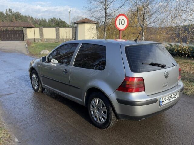 Серый Фольксваген Гольф, объемом двигателя 1.6 л и пробегом 220 тыс. км за 2190 $, фото 6 на Automoto.ua