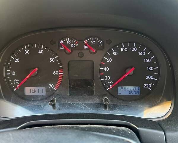 Серый Фольксваген Гольф, объемом двигателя 1.39 л и пробегом 299 тыс. км за 4200 $, фото 12 на Automoto.ua