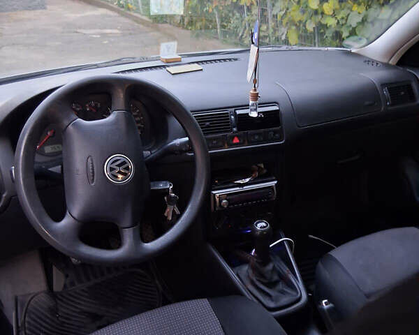 Сірий Фольксваген Гольф, об'ємом двигуна 1.39 л та пробігом 252 тис. км за 4500 $, фото 10 на Automoto.ua