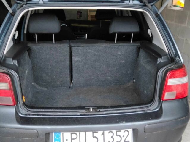 Серый Фольксваген Гольф, объемом двигателя 1.9 л и пробегом 357 тыс. км за 1700 $, фото 4 на Automoto.ua