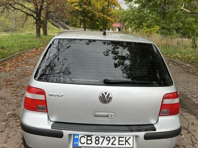 Серый Фольксваген Гольф, объемом двигателя 1.4 л и пробегом 294 тыс. км за 3500 $, фото 4 на Automoto.ua