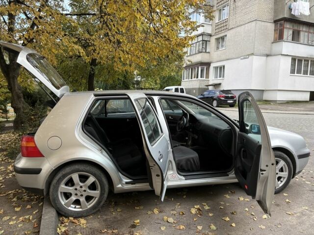 Серый Фольксваген Гольф, объемом двигателя 1.6 л и пробегом 112 тыс. км за 3500 $, фото 7 на Automoto.ua