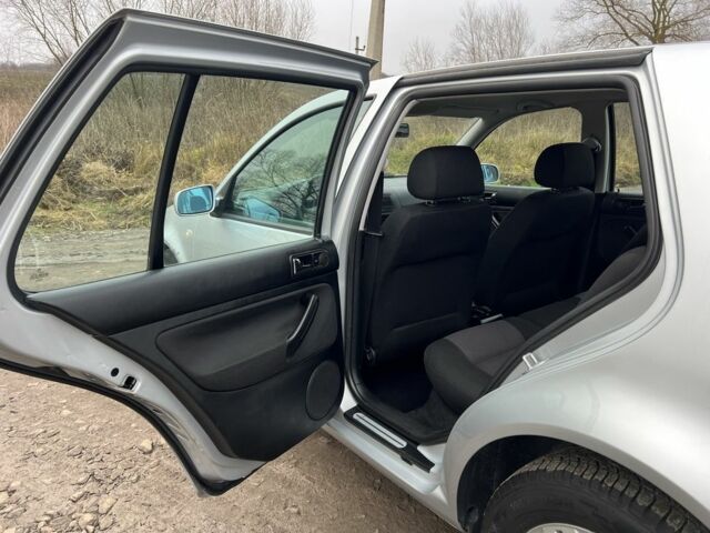 Серый Фольксваген Гольф, объемом двигателя 1.6 л и пробегом 170 тыс. км за 5200 $, фото 13 на Automoto.ua