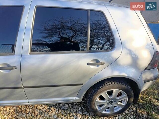 Серый Фольксваген Гольф, объемом двигателя 1.6 л и пробегом 177 тыс. км за 5000 $, фото 3 на Automoto.ua