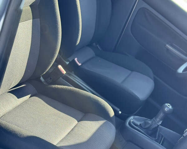 Сірий Фольксваген Гольф, об'ємом двигуна 1.6 л та пробігом 150 тис. км за 4900 $, фото 23 на Automoto.ua