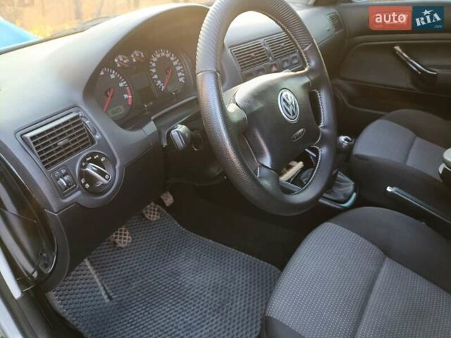 Серый Фольксваген Гольф, объемом двигателя 1.6 л и пробегом 177 тыс. км за 5000 $, фото 61 на Automoto.ua