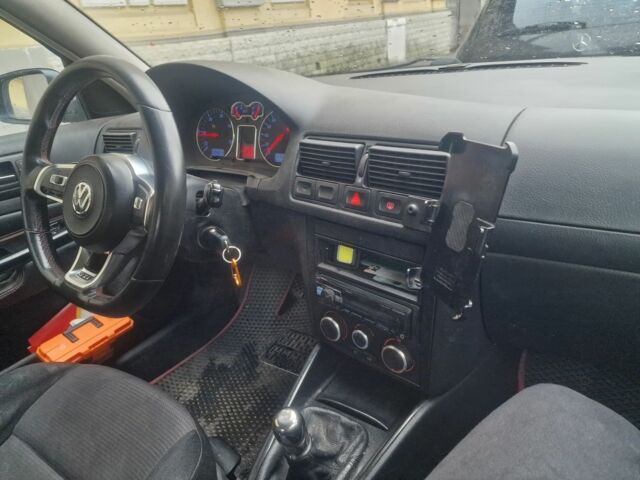 Серый Фольксваген Гольф, объемом двигателя 1.9 л и пробегом 337 тыс. км за 3000 $, фото 7 на Automoto.ua