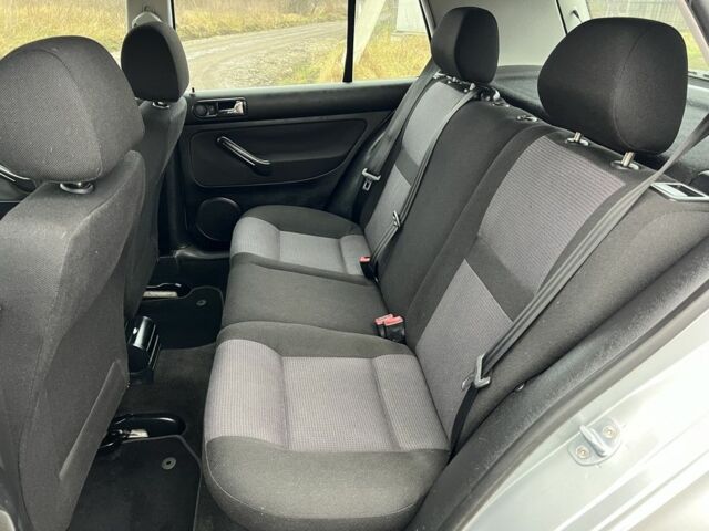 Серый Фольксваген Гольф, объемом двигателя 1.6 л и пробегом 170 тыс. км за 5200 $, фото 12 на Automoto.ua