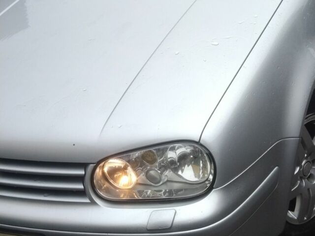 Серый Фольксваген Гольф, объемом двигателя 1.6 л и пробегом 250 тыс. км за 4000 $, фото 1 на Automoto.ua