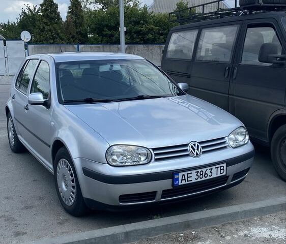 Серый Фольксваген Гольф, объемом двигателя 1.6 л и пробегом 265 тыс. км за 4200 $, фото 8 на Automoto.ua