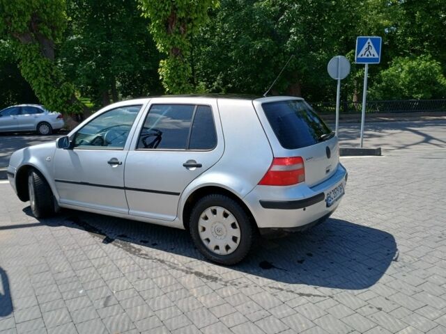 Серый Фольксваген Гольф, объемом двигателя 1.4 л и пробегом 240 тыс. км за 3200 $, фото 2 на Automoto.ua