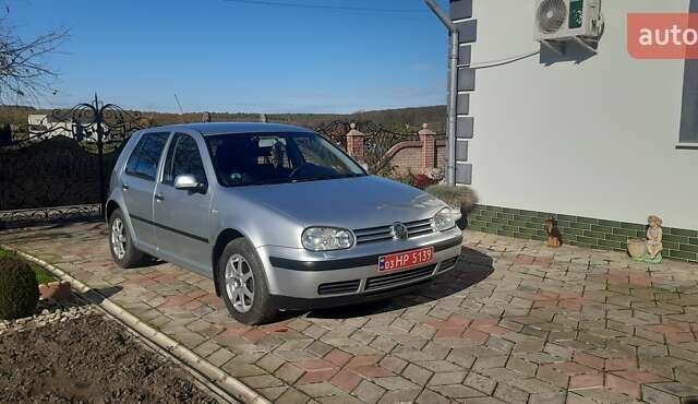 Серый Фольксваген Гольф, объемом двигателя 1.6 л и пробегом 208 тыс. км за 4850 $, фото 5 на Automoto.ua