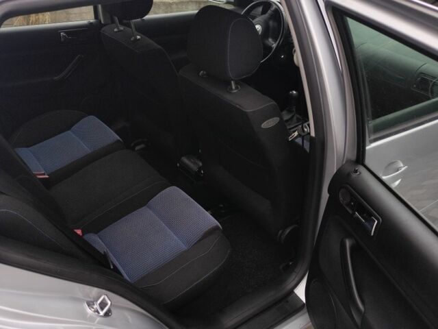 Сірий Фольксваген Гольф, об'ємом двигуна 1.6 л та пробігом 207 тис. км за 4600 $, фото 13 на Automoto.ua