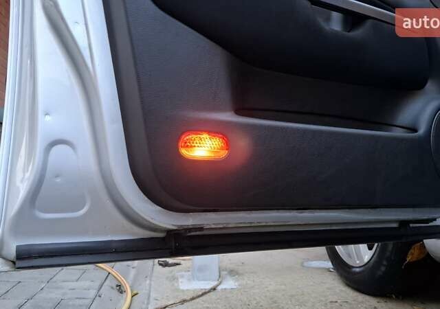 Серый Фольксваген Гольф, объемом двигателя 1.6 л и пробегом 194 тыс. км за 4800 $, фото 26 на Automoto.ua