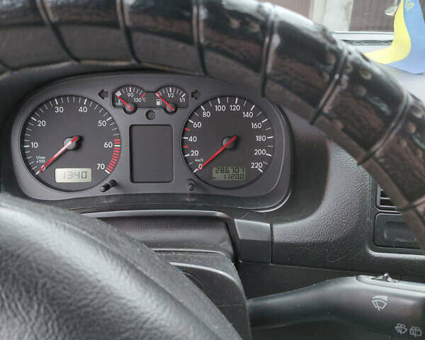 Серый Фольксваген Гольф, объемом двигателя 1.39 л и пробегом 287 тыс. км за 3500 $, фото 7 на Automoto.ua