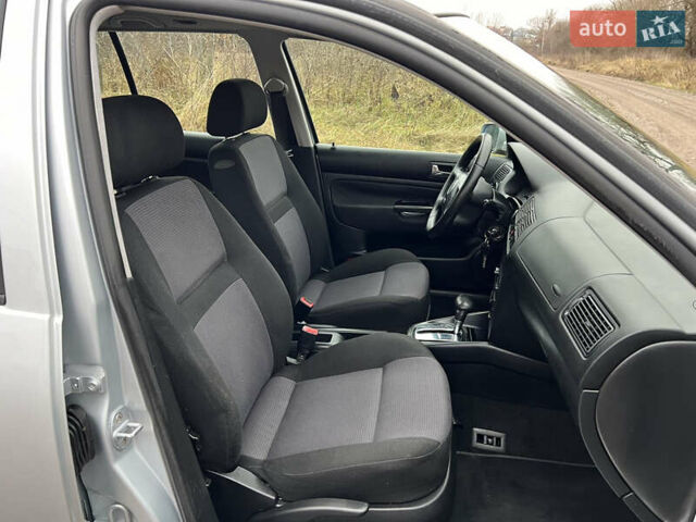 Серый Фольксваген Гольф, объемом двигателя 1.6 л и пробегом 170 тыс. км за 5200 $, фото 29 на Automoto.ua