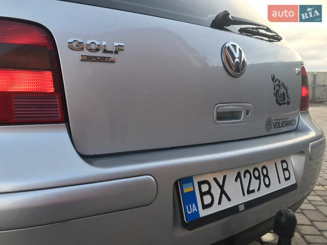 Серый Фольксваген Гольф, объемом двигателя 1.6 л и пробегом 240 тыс. км за 4599 $, фото 36 на Automoto.ua