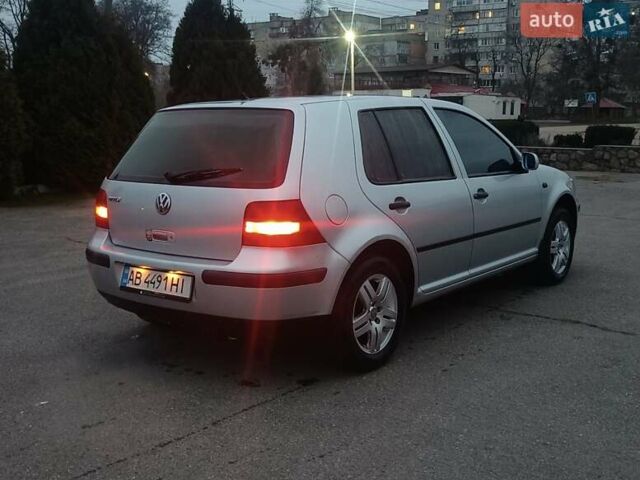 Серый Фольксваген Гольф, объемом двигателя 1.39 л и пробегом 327 тыс. км за 3600 $, фото 6 на Automoto.ua