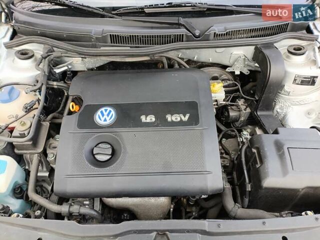 Серый Фольксваген Гольф, объемом двигателя 1.6 л и пробегом 177 тыс. км за 5000 $, фото 24 на Automoto.ua