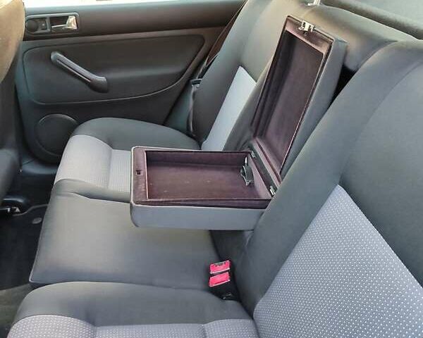 Сірий Фольксваген Гольф, об'ємом двигуна 1.39 л та пробігом 96 тис. км за 4600 $, фото 27 на Automoto.ua