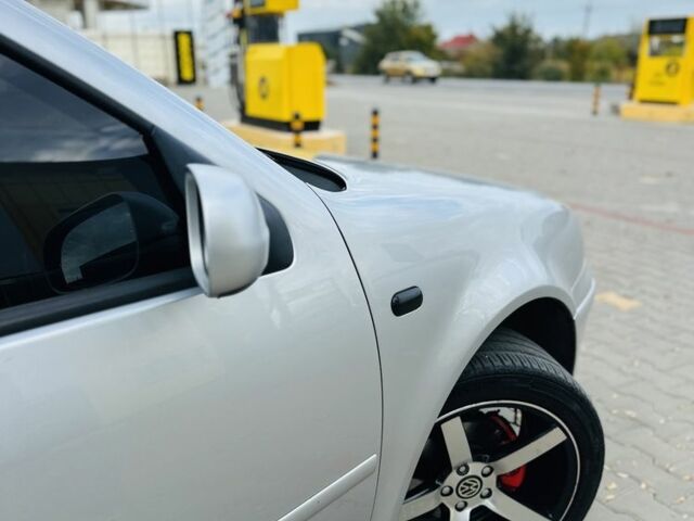 Серый Фольксваген Гольф, объемом двигателя 1.6 л и пробегом 300 тыс. км за 3900 $, фото 7 на Automoto.ua