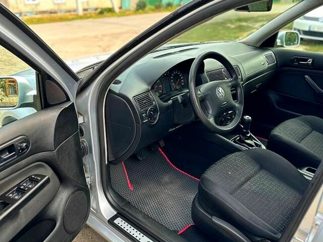 Серый Фольксваген Гольф, объемом двигателя 1.4 л и пробегом 250 тыс. км за 4299 $, фото 6 на Automoto.ua