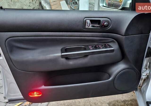 Серый Фольксваген Гольф, объемом двигателя 1.6 л и пробегом 194 тыс. км за 4800 $, фото 39 на Automoto.ua