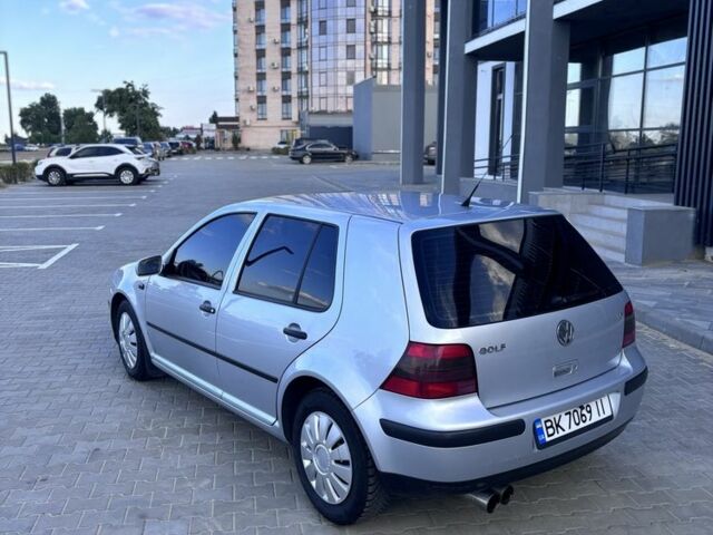 Серый Фольксваген Гольф, объемом двигателя 1.6 л и пробегом 260 тыс. км за 4150 $, фото 5 на Automoto.ua