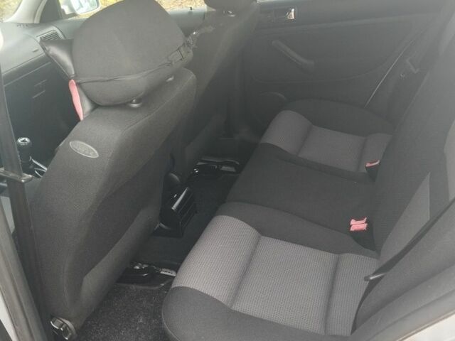 Серый Фольксваген Гольф, объемом двигателя 0 л и пробегом 400 тыс. км за 2099 $, фото 5 на Automoto.ua