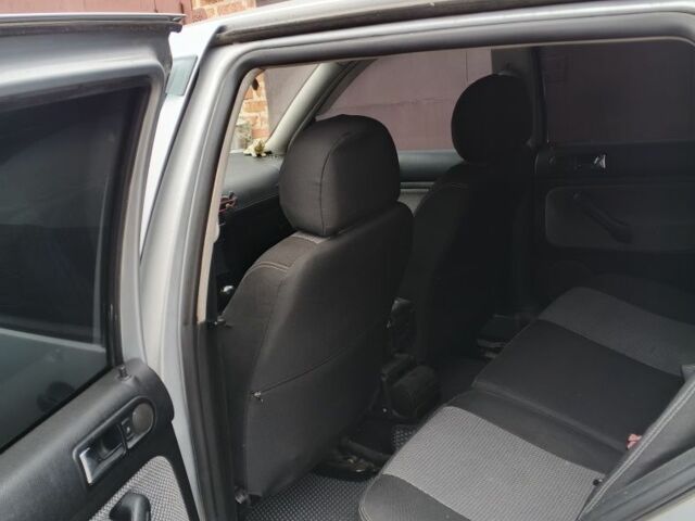 Серый Фольксваген Гольф, объемом двигателя 1.9 л и пробегом 310 тыс. км за 4500 $, фото 1 на Automoto.ua