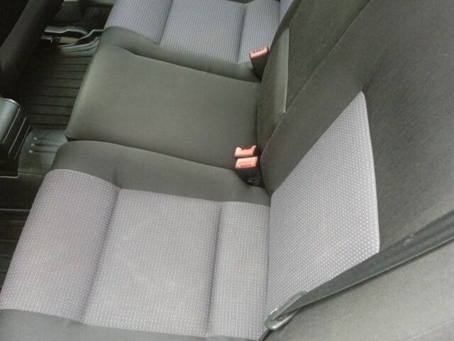 Сірий Фольксваген Гольф, об'ємом двигуна 1.6 л та пробігом 161 тис. км за 5100 $, фото 7 на Automoto.ua