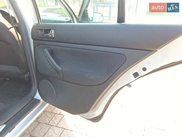 Серый Фольксваген Гольф, объемом двигателя 1.39 л и пробегом 191 тыс. км за 3700 $, фото 25 на Automoto.ua