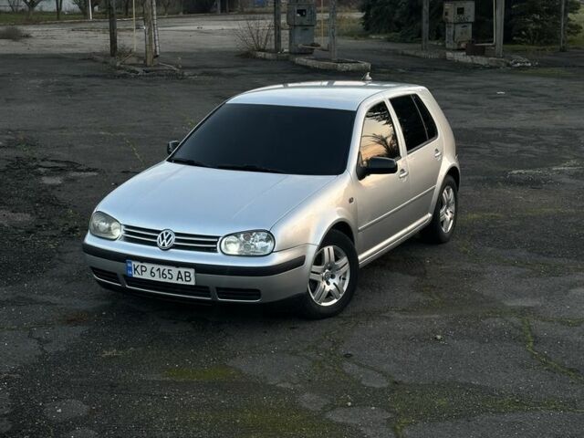 Серый Фольксваген Гольф, объемом двигателя 1.9 л и пробегом 320 тыс. км за 4500 $, фото 2 на Automoto.ua