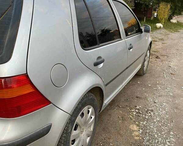 Серый Фольксваген Гольф, объемом двигателя 1.39 л и пробегом 234 тыс. км за 4000 $, фото 6 на Automoto.ua