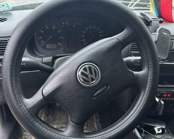 Серый Фольксваген Гольф, объемом двигателя 1.4 л и пробегом 286 тыс. км за 1700 $, фото 3 на Automoto.ua